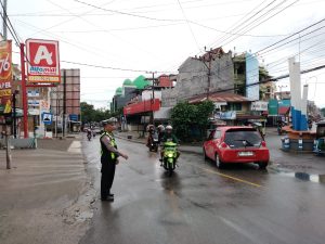 Satlantas Polres Wajo Intensifkan Pelayanan Pagi, Atur Arus Lalu Lintas di Sejumlah Titik Kota Sengkang
