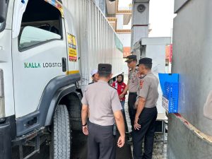 Atasi Antrean Panjang SPBU di Sulbar, Kapolda dan Pertamina Siapkan Strategi Khusus Termasuk Pembentukan Tim Gabungan